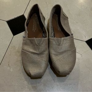 TOMS Shoes